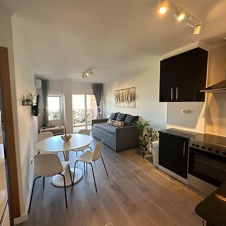 Apartment Centrico Con Vistas Y Piscinas Benalmádena